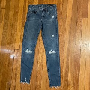 BLANK NYC Mid Rise Skinny